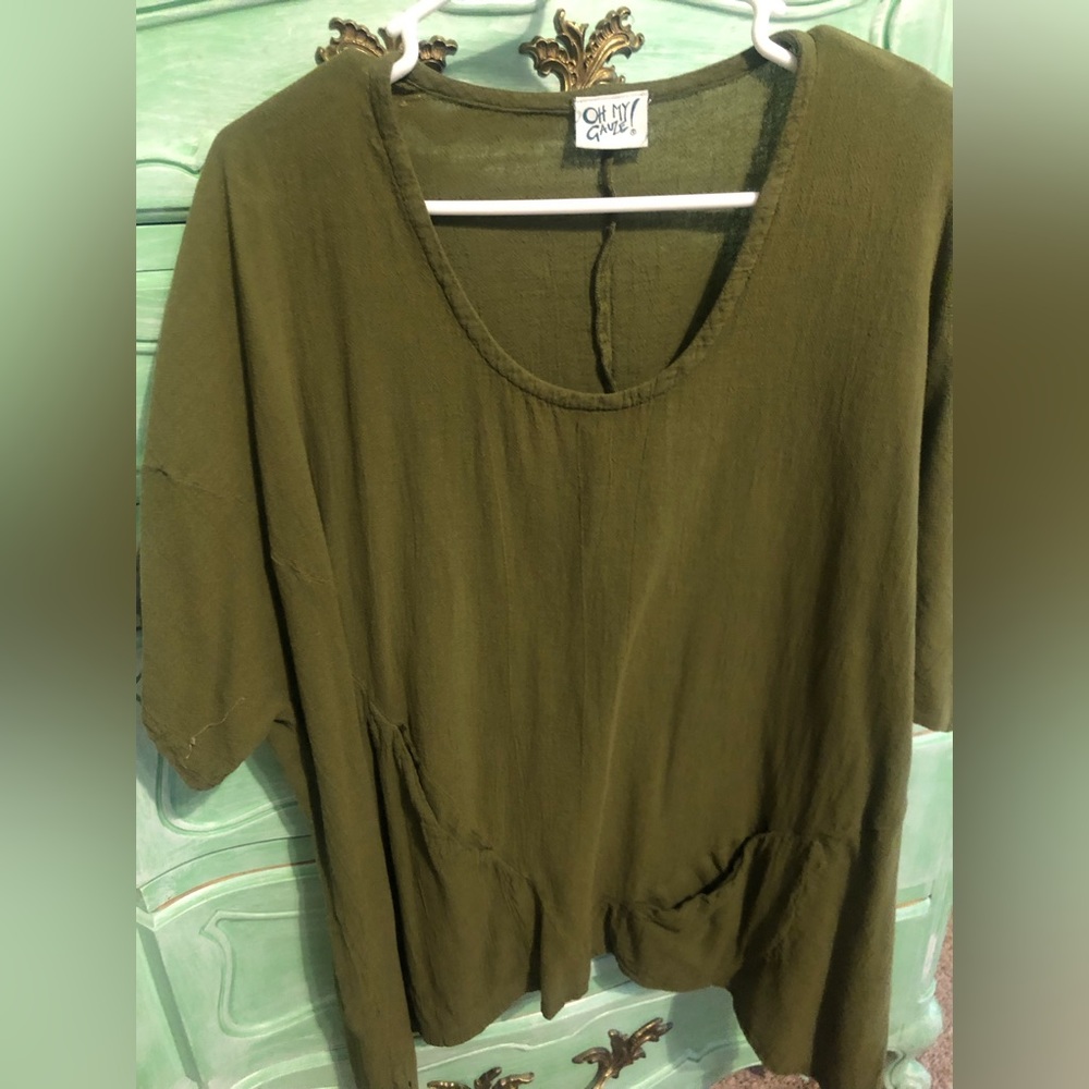 Oh my Gauze olive top